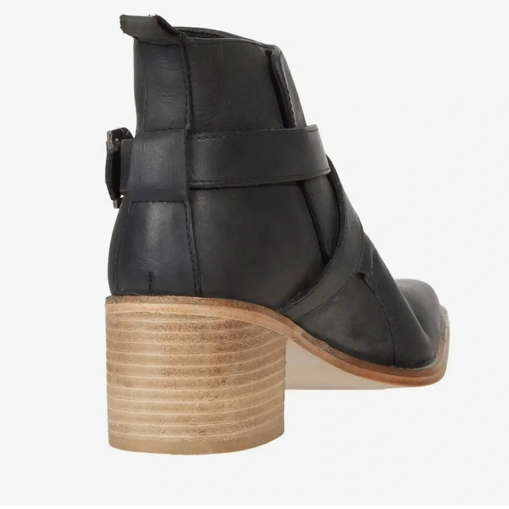 ❤️❤️ Free People Back Loop Ankle Boot❤️❤️black